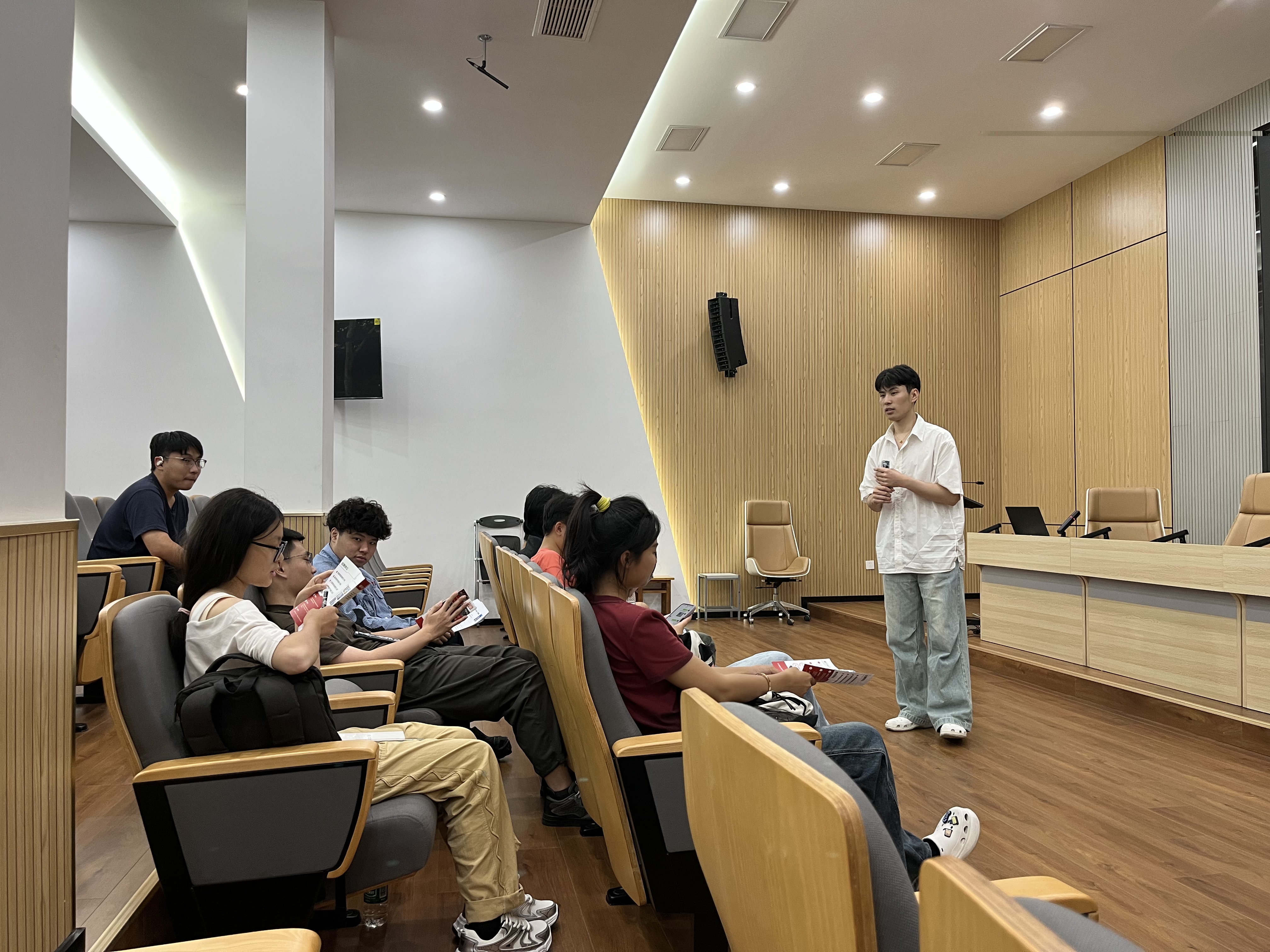 微信图片_20251014132304.jpg 微信图片_20251014132304.jpg