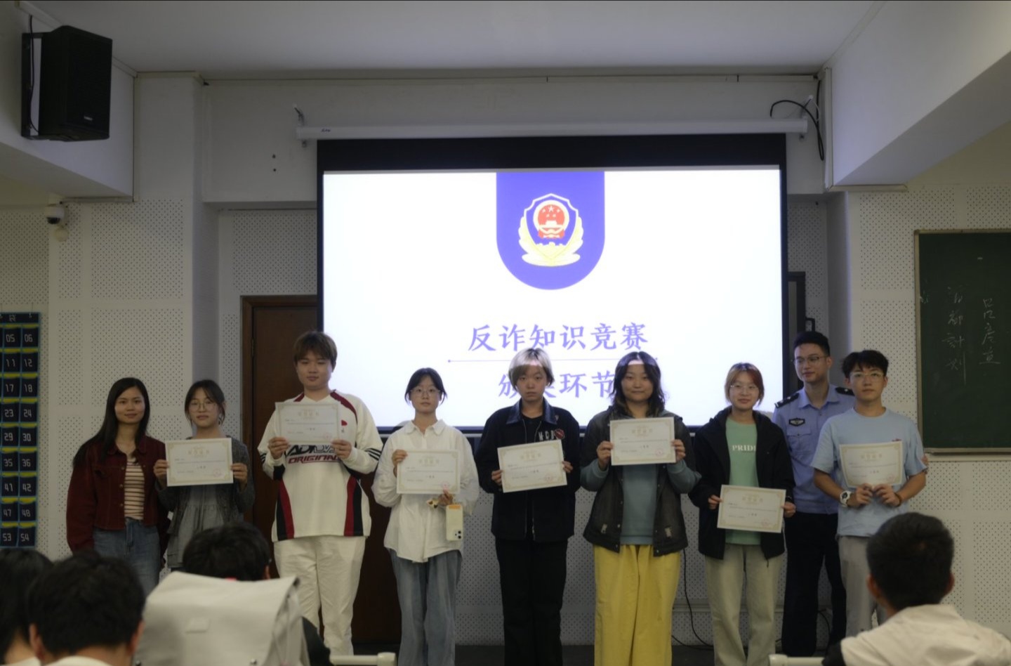 微信图片_20251020194025.jpg 微信图片_20251020194025.jpg